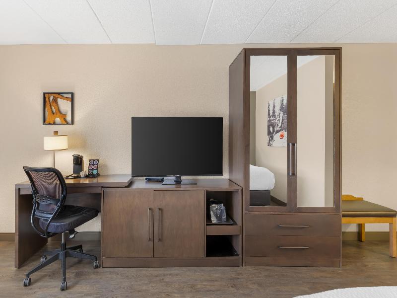 Best Western Plus McCall Lodge & Suites image