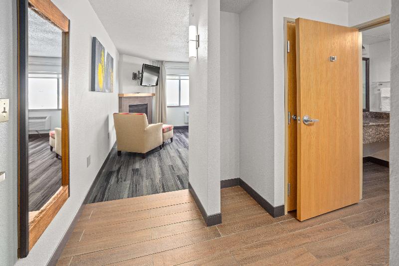 Best Western Plus McCall Lodge & Suites image