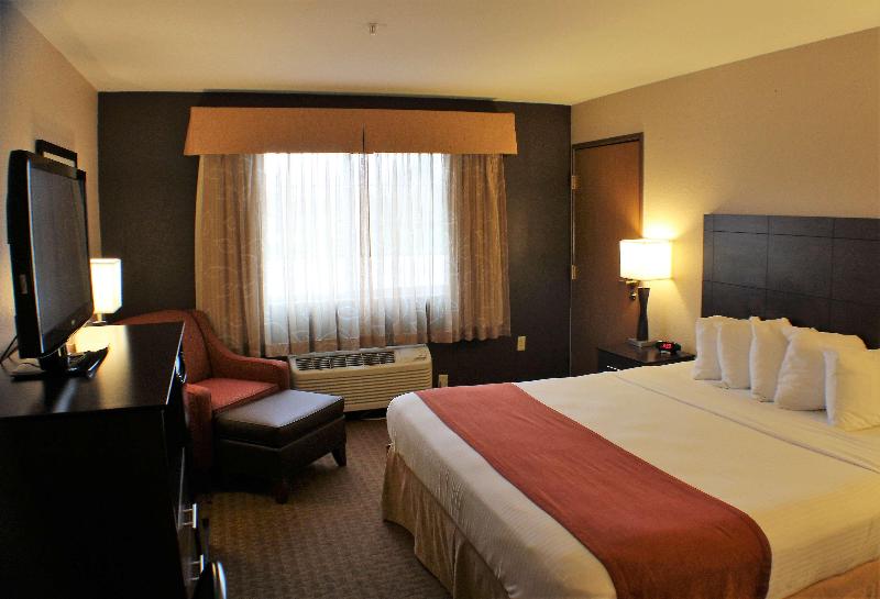 Best Western Flora Inn image