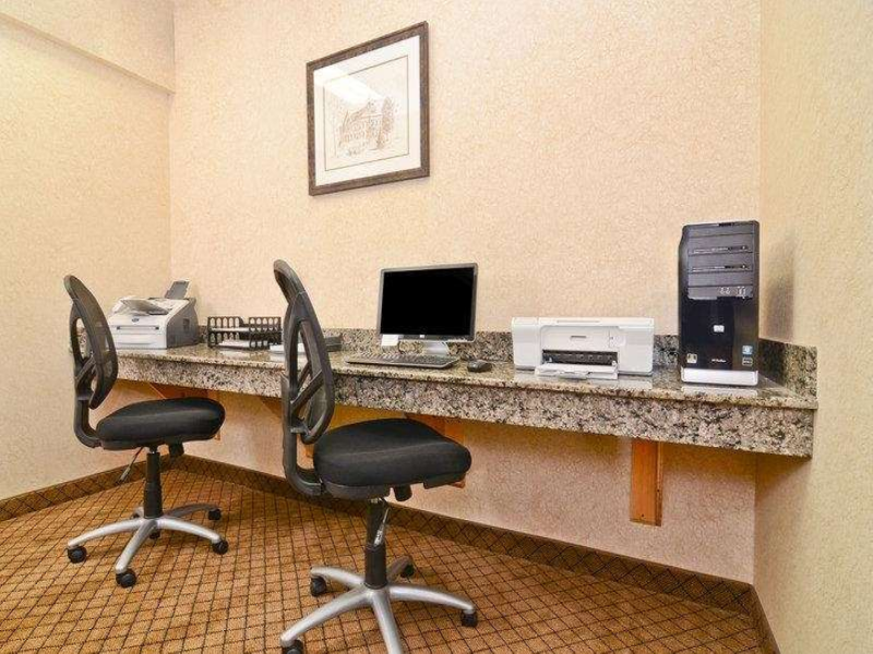 Best Western Macomb Inn image