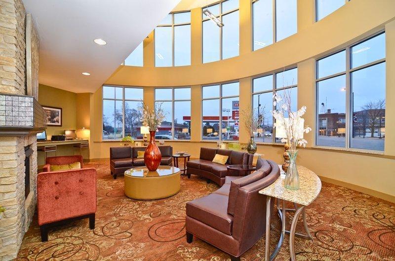 Best Western The Inn & Suites At Market Square image