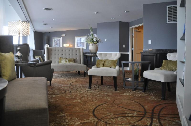 Best Western The Inn & Suites At Market Square image