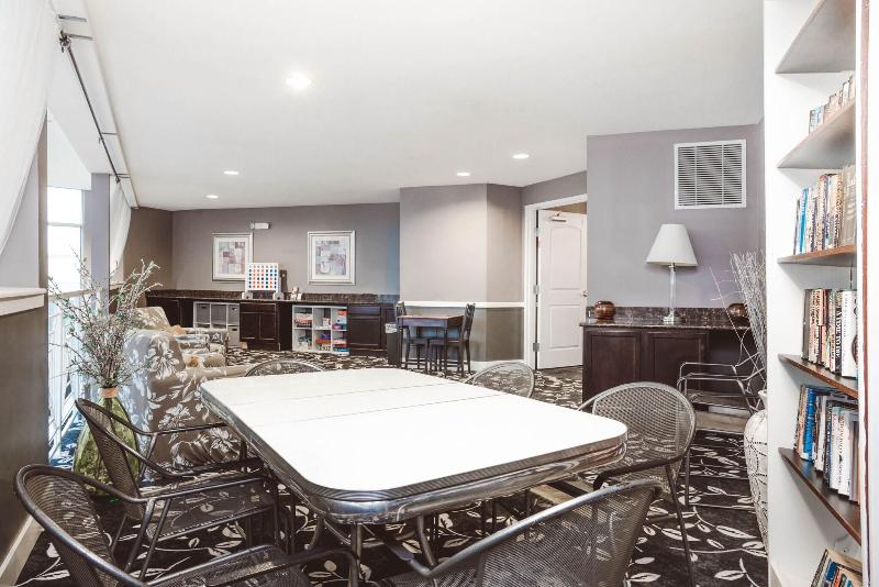 Best Western The Inn & Suites At Market Square image
