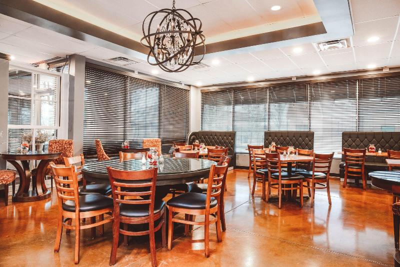 Best Western The Inn & Suites At Market Square image