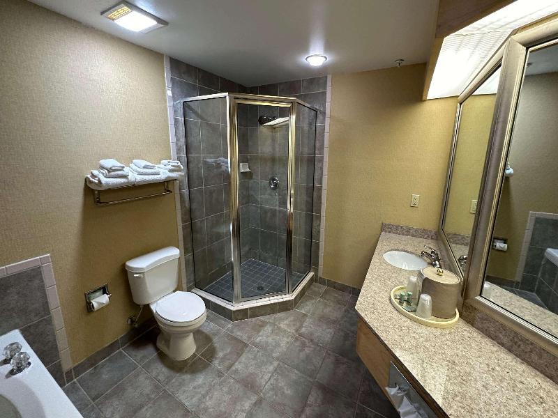 Best Western Circus City Inn image