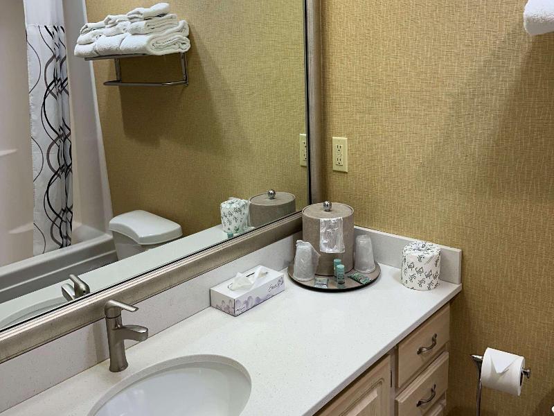Best Western Circus City Inn image
