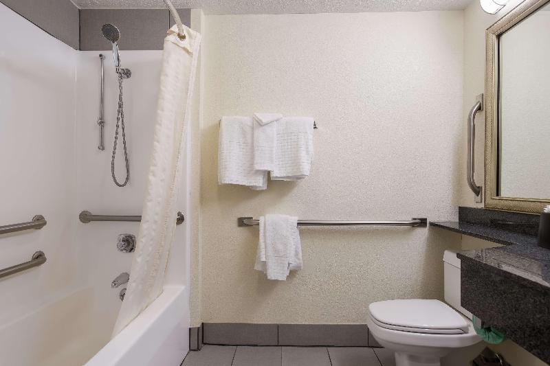 Best Western Kendallville Inn image