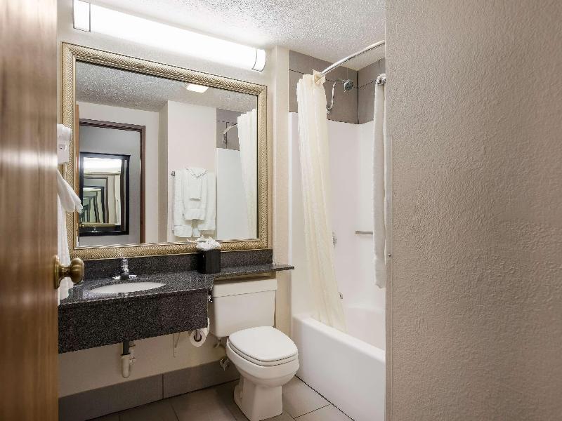 Best Western Kendallville Inn image