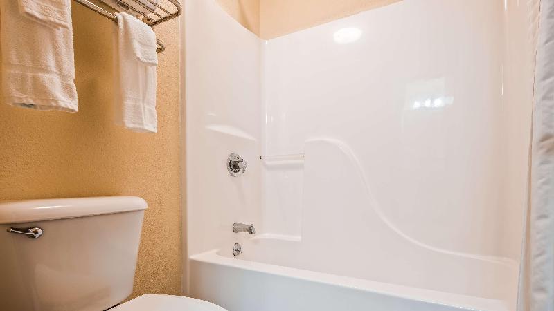 Best Western Muncie image