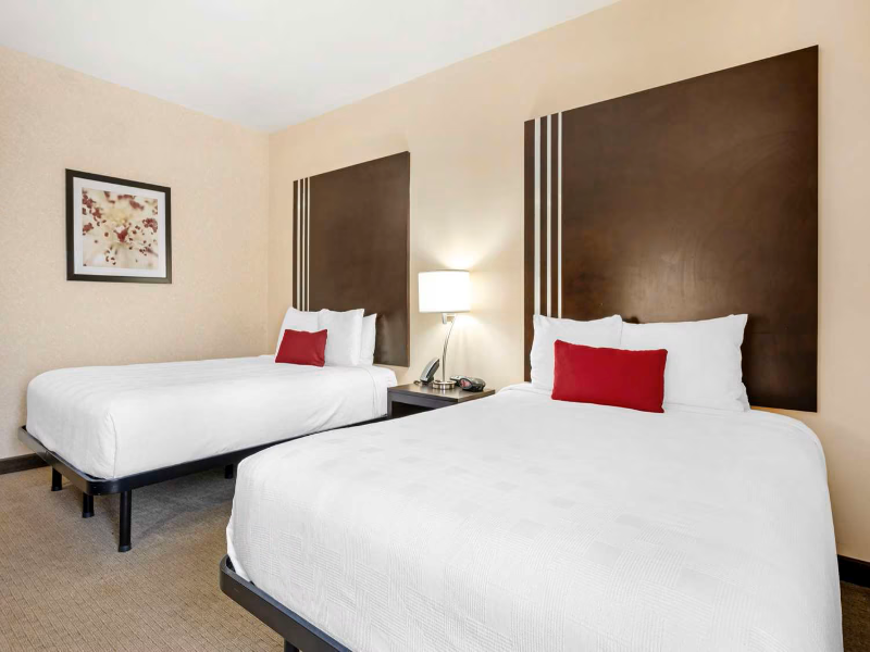 Best Western Plus Howe Inn image