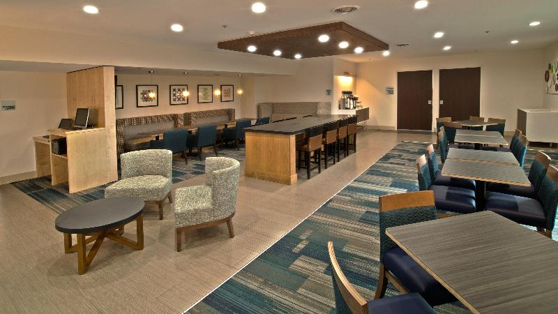 Hotel Holiday Inn Express and Suites Evansville North
