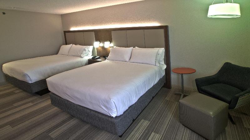 Holiday Inn Express and Suites Evansville North photo 18