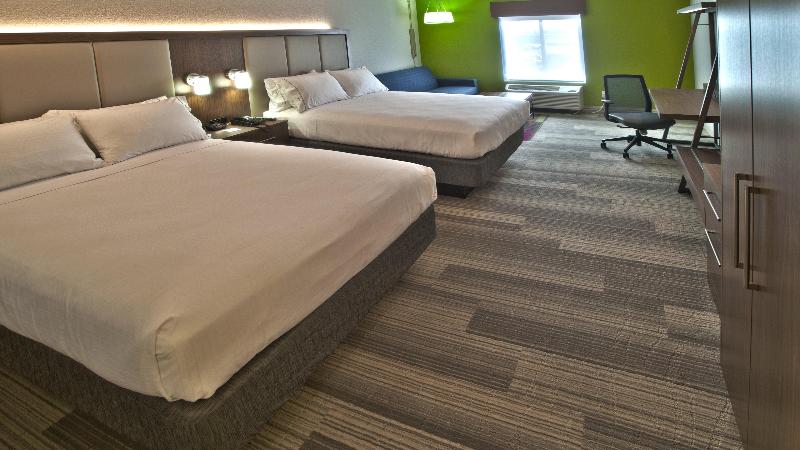 Holiday Inn Express and Suites Evansville North photo 6