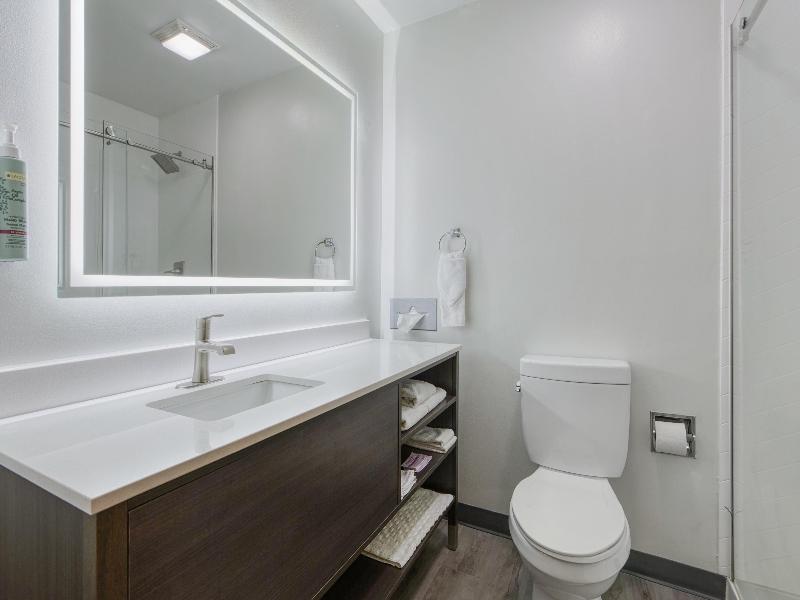 Best Western Indian Oak image