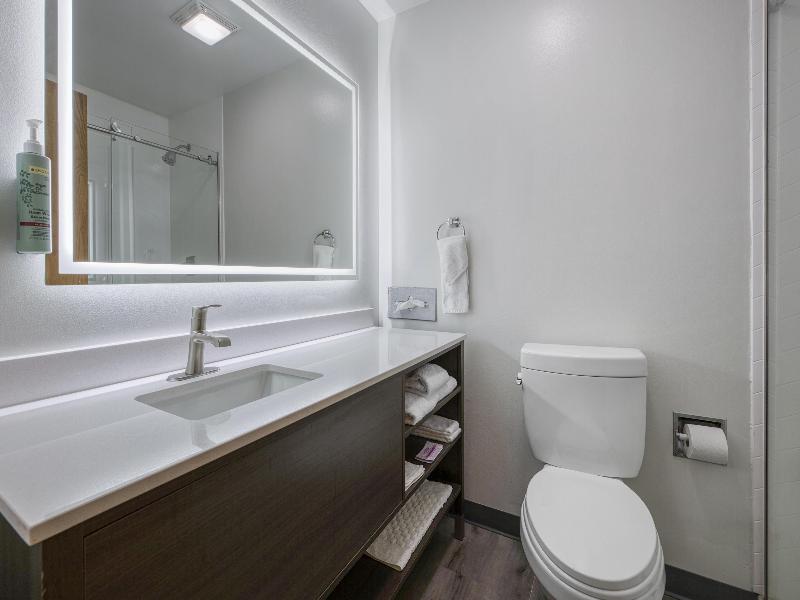 Best Western Indian Oak image