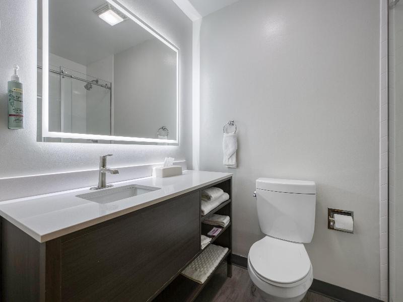 Best Western Indian Oak image
