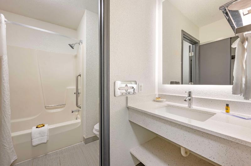 Best Western Plus Anderson image