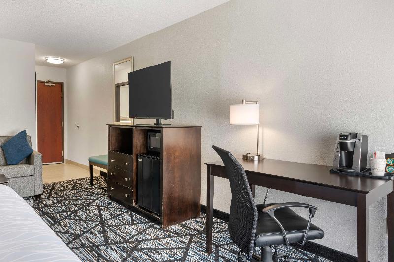 Best Western Plus Anderson image