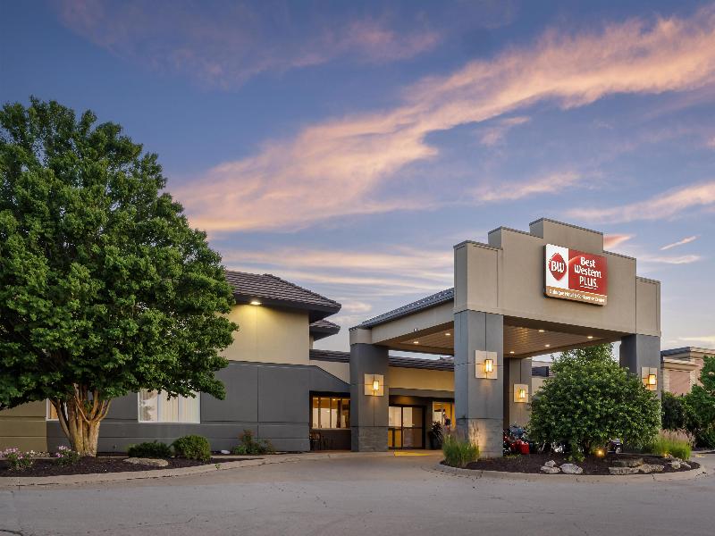 Bw Plus Dubuque Hotel & Conference Center image