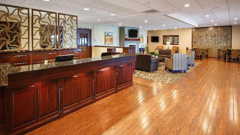 Best Western Dubuque Hotel AND Conference Center