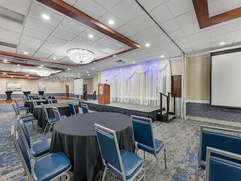 Bw Plus Dubuque Hotel & Conference Center image