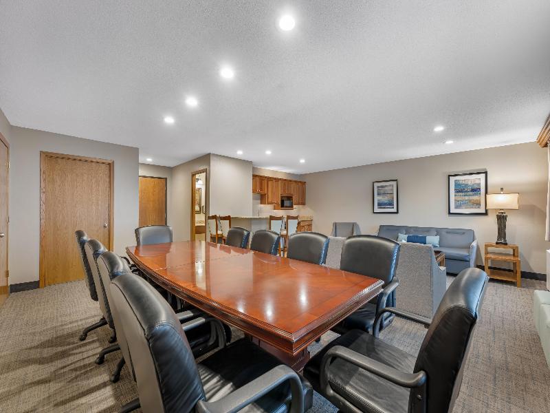 Bw Plus Dubuque Hotel & Conference Center image