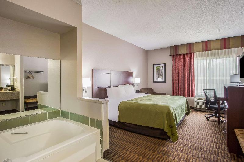 Quality Inn & Suites Lawrence image