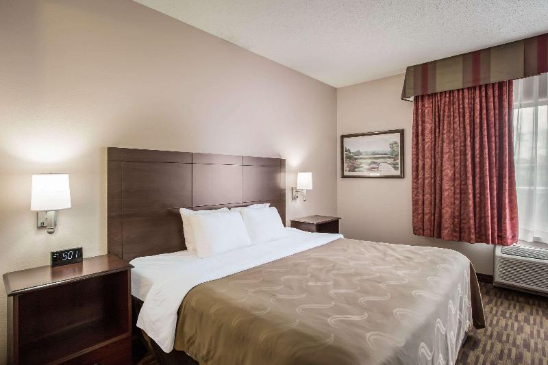 Quality Inn & Suites Lawrence image