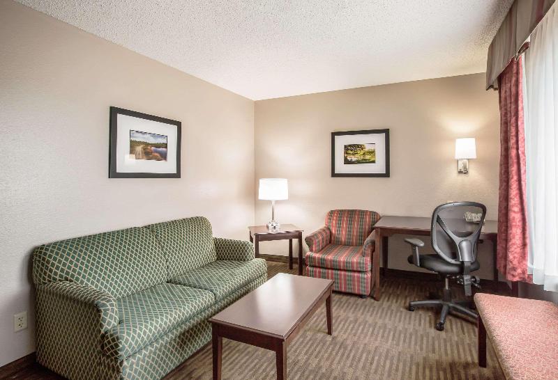 Quality Inn & Suites Lawrence image