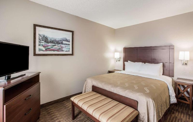 Quality Inn & Suites Lawrence image