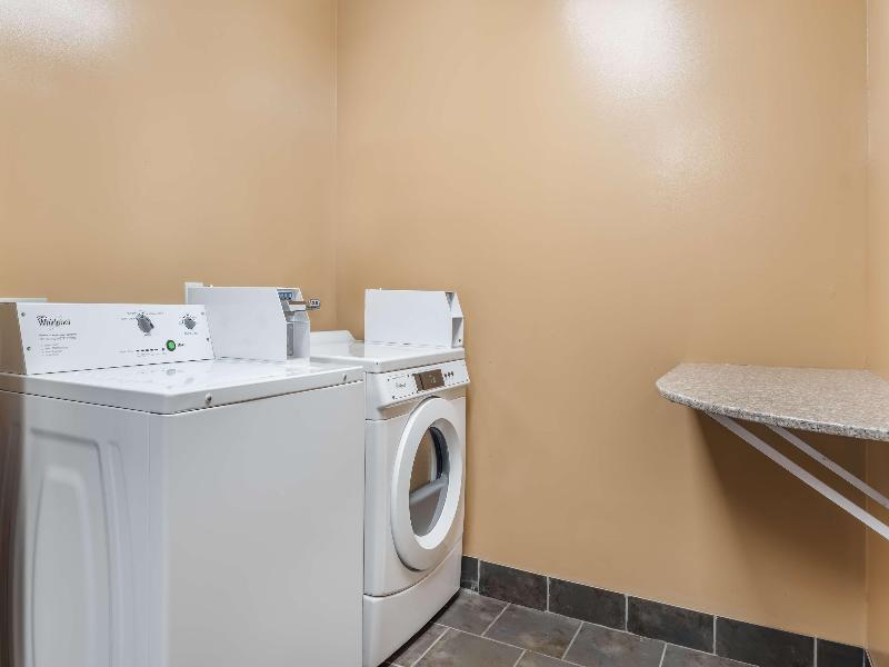 Best Western Green Tree Inn image