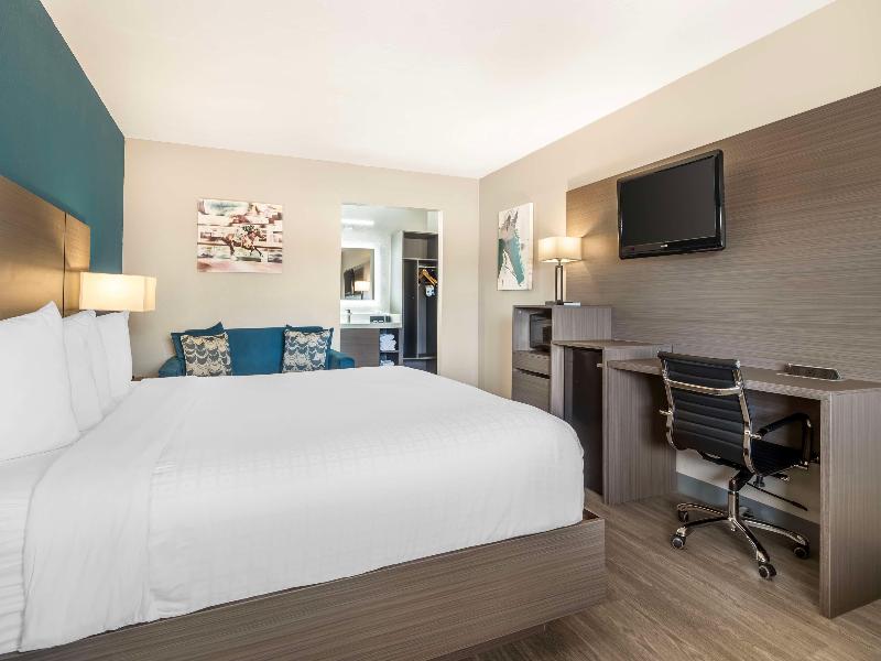 Best Western Green Tree Inn image