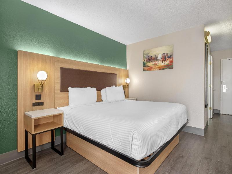 Baymont by Wyndham Richmond KY image