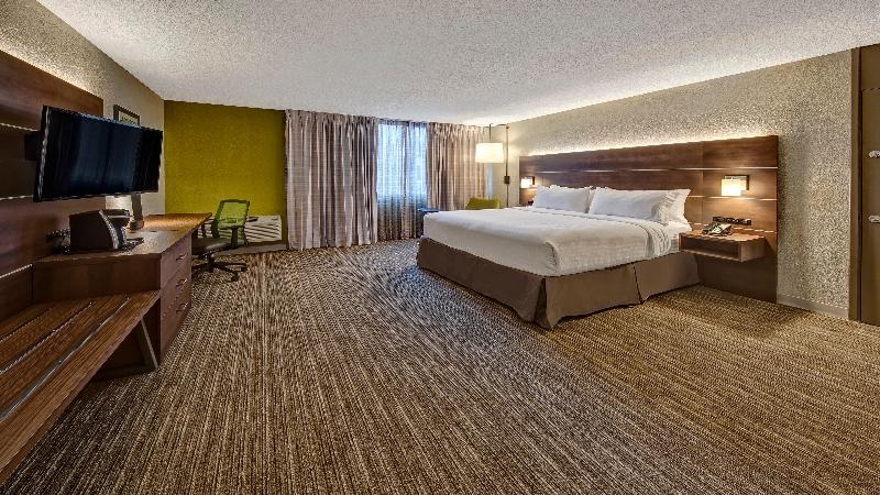 Holiday Inn Express Louisville Airport Expo Center photo 7
