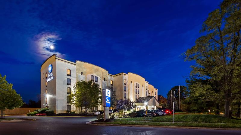 Hotel BEST WESTERN Louisville East Inn & Suites
