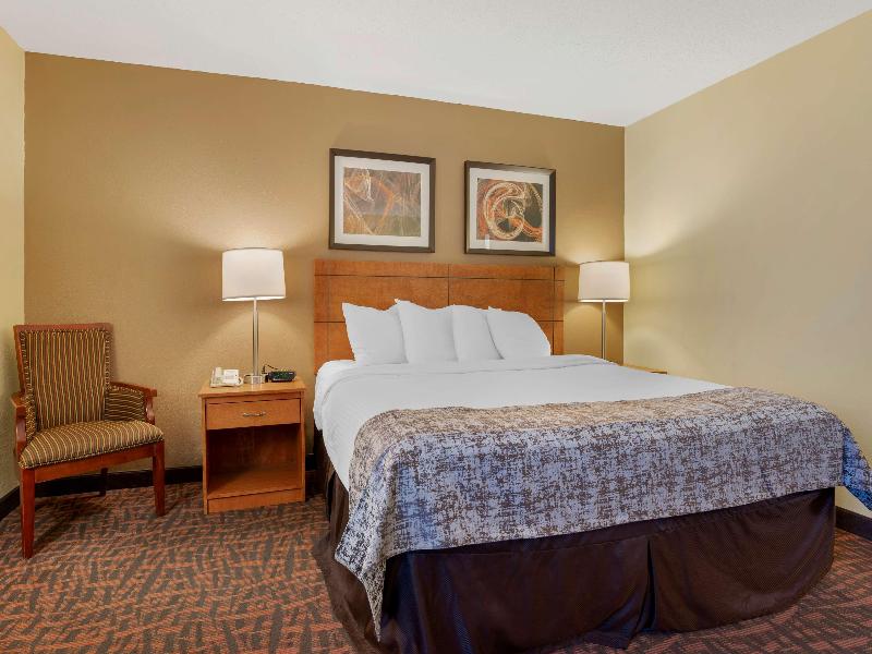 Best Western Louisville East Inn & Suites image