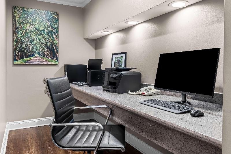 Best Western Forest Inn image
