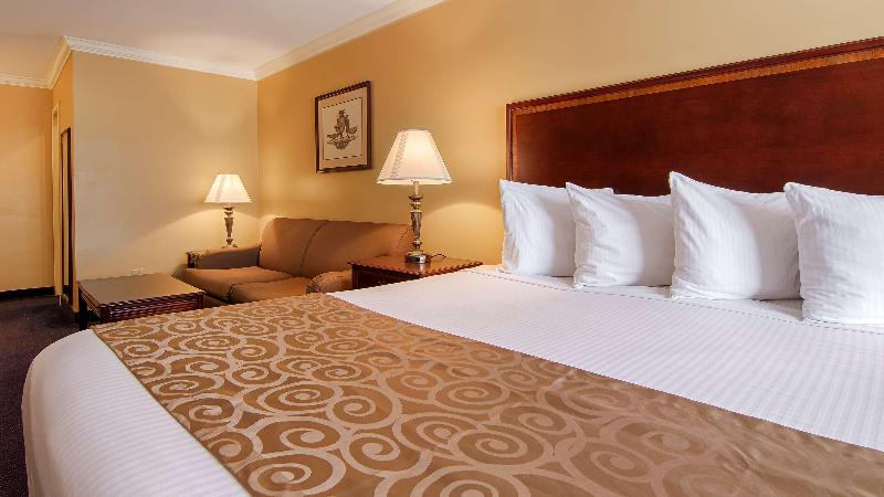 Best Western Forest Inn image