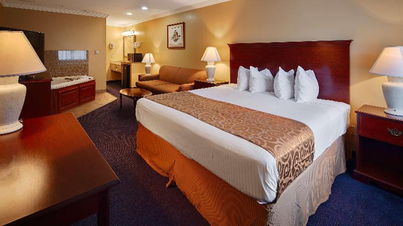Best Western Forest Inn image