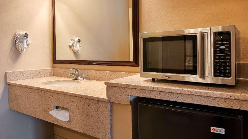 Best Western Forest Inn image