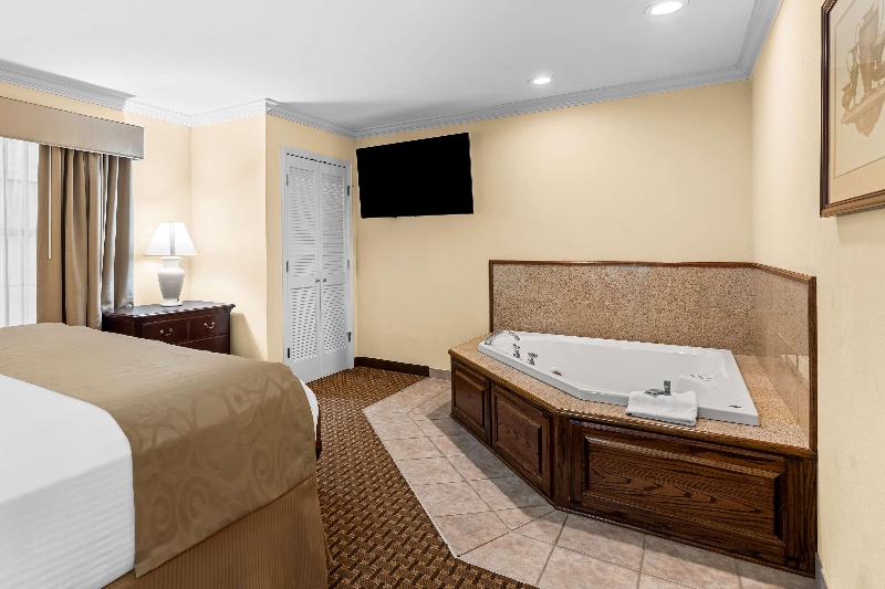 Best Western Forest Inn image