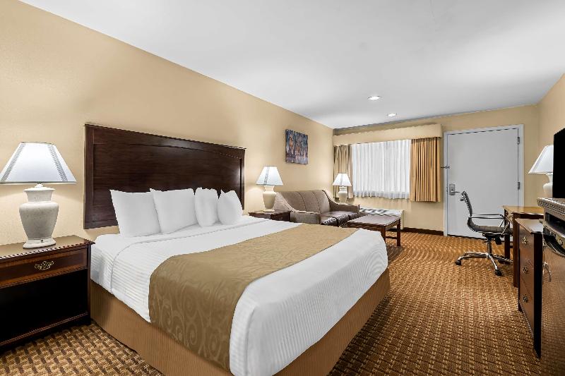 Best Western Forest Inn image