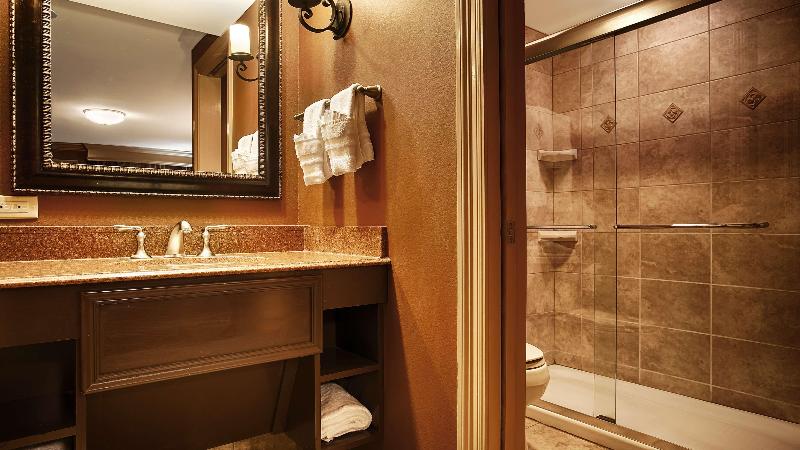 Best Western Plus French Quarter Courtyard Hotel image