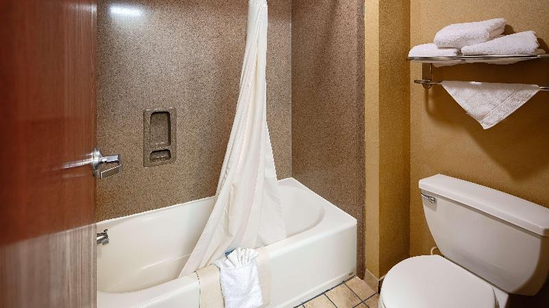Best Western Zachary Inn image