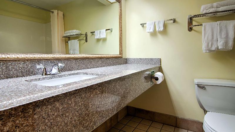 Best Western Rayne Inn image