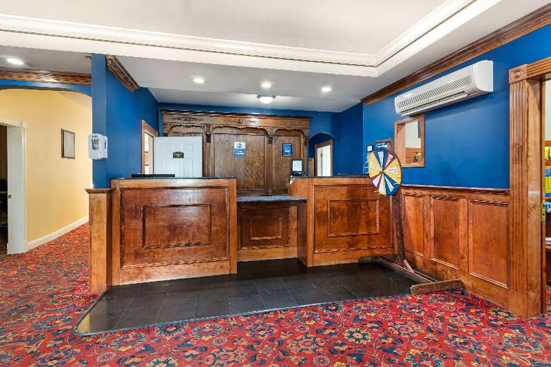 Best Western White House Inn image