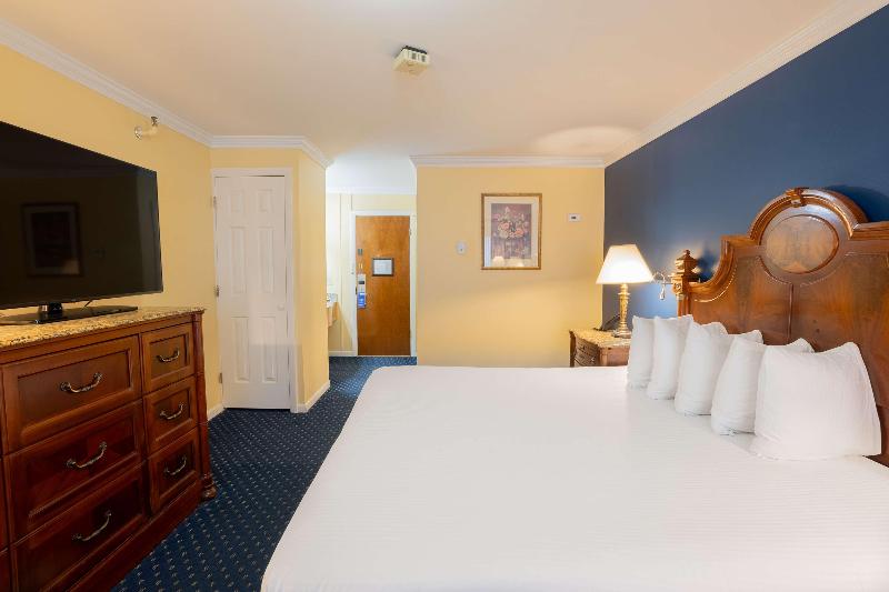 Best Western White House Inn image