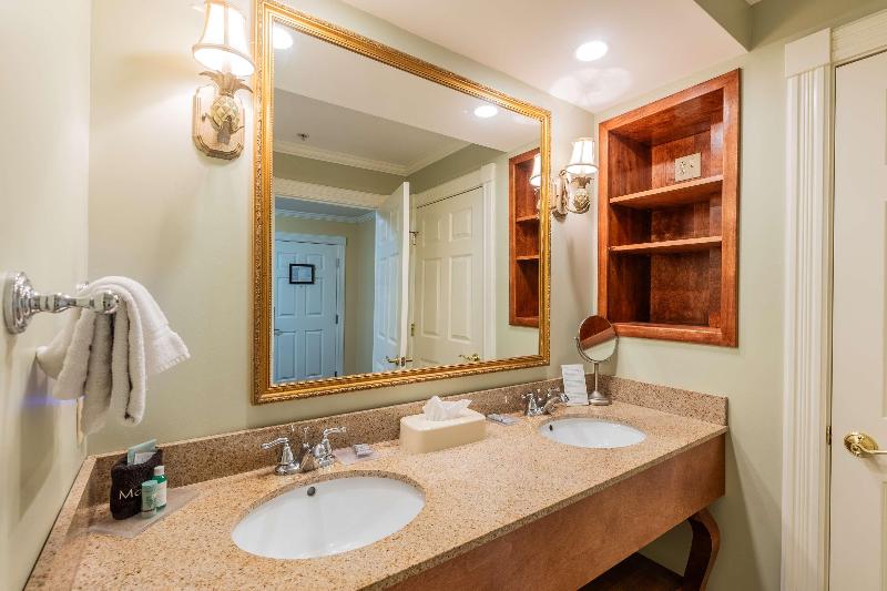 Best Western White House Inn image
