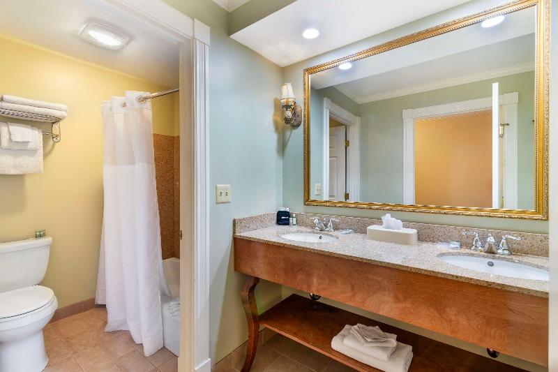 Best Western White House Inn image