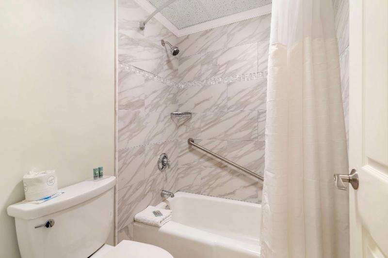 Best Western White House Inn image